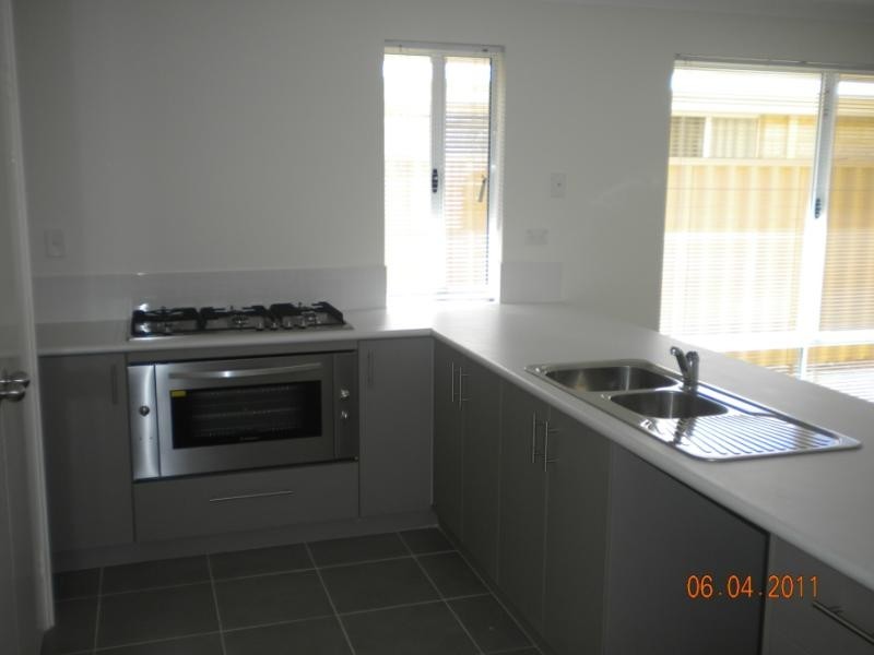 21 Portaferry Gardens, Ridgewood WA 6030