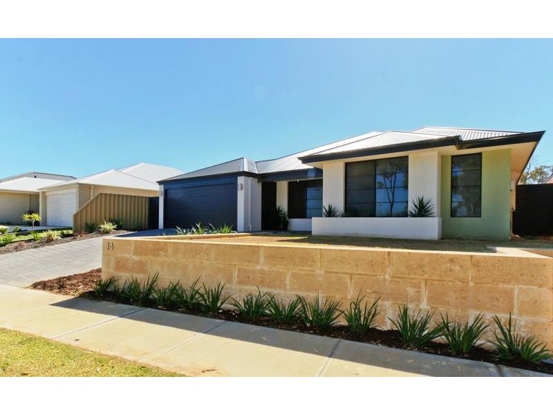 14 Eastwall Parkway, Butler WA 6036