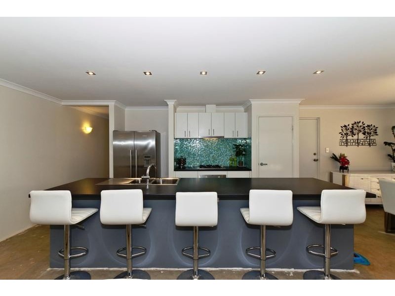 14 Eastwall Parkway, Butler WA 6036