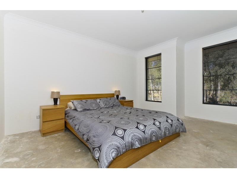 14 Eastwall Parkway, Butler WA 6036