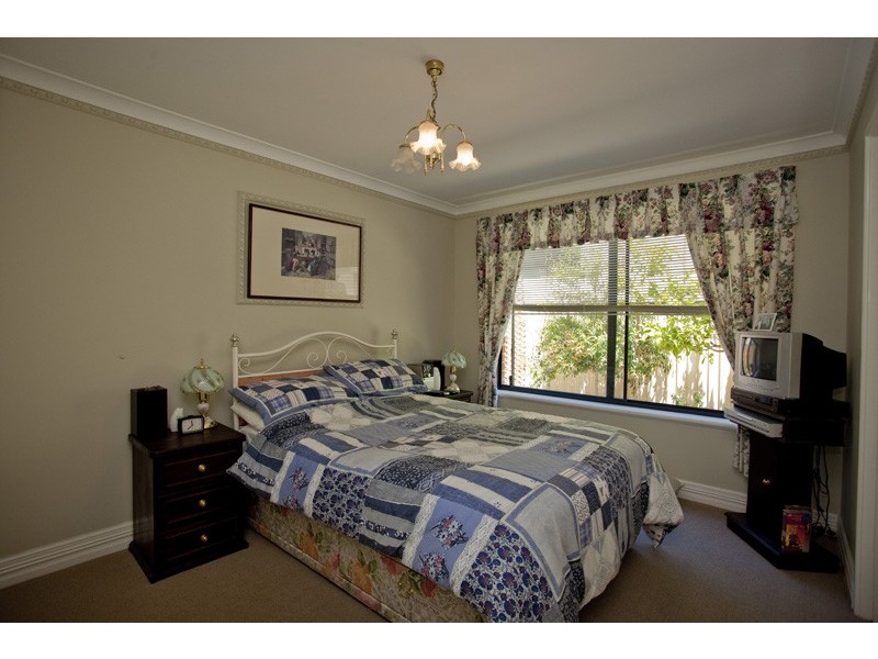 10 Southern Cross Circle, Ocean Reef WA 6027