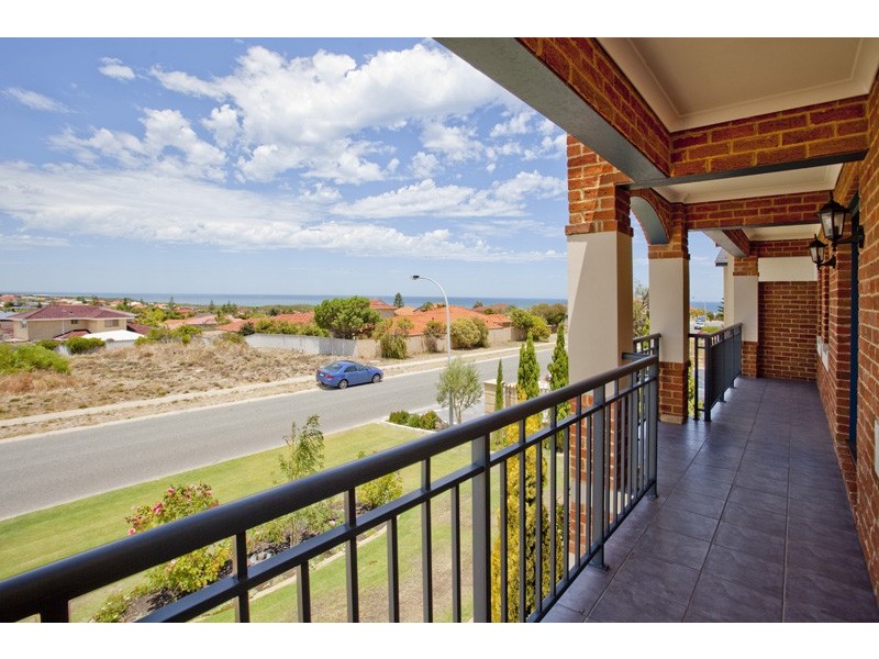 10 Southern Cross Circle, Ocean Reef WA 6027
