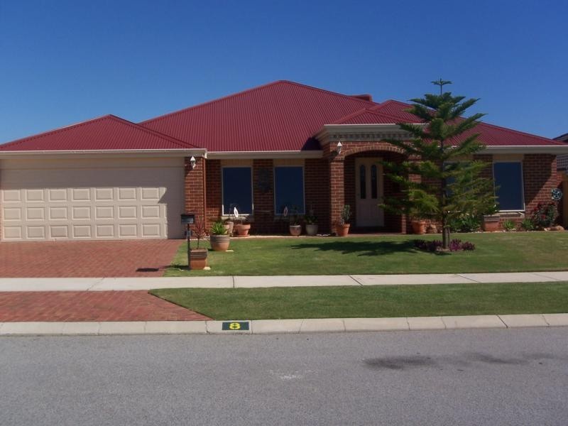 8 Silverton Avenue, Butler WA 6036