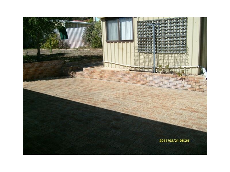 16 Leeway Drive, Ocean Reef WA 6027