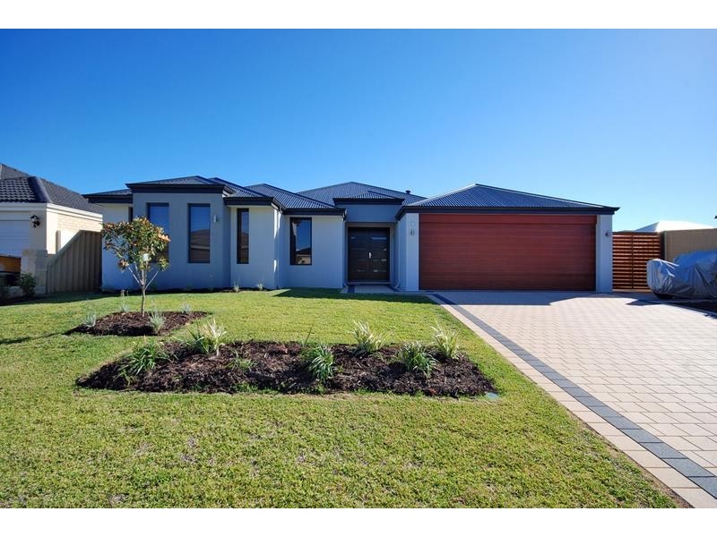 4 Clontarf Way, Butler WA 6036
