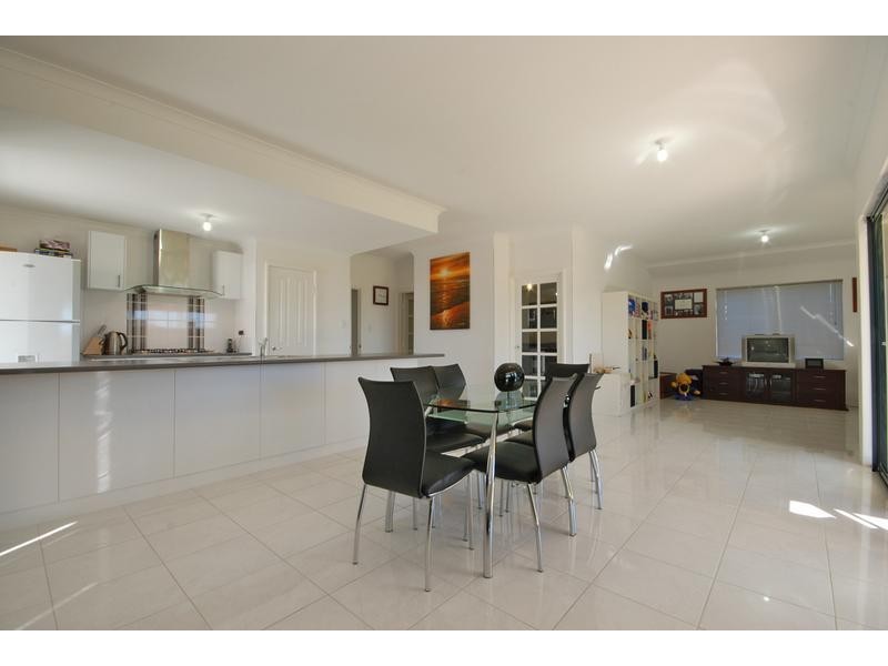 4 Clontarf Way, Butler WA 6036