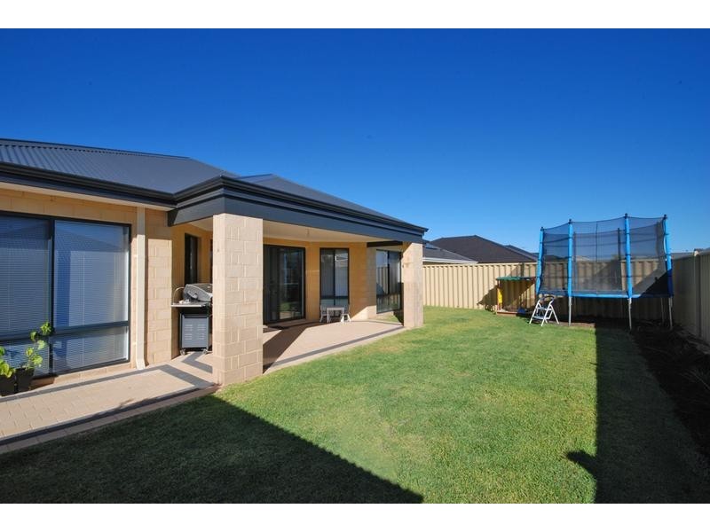 4 Clontarf Way, Butler WA 6036