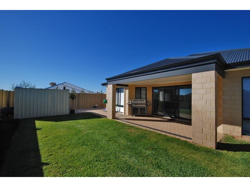 4 Clontarf Way, Butler WA 6036