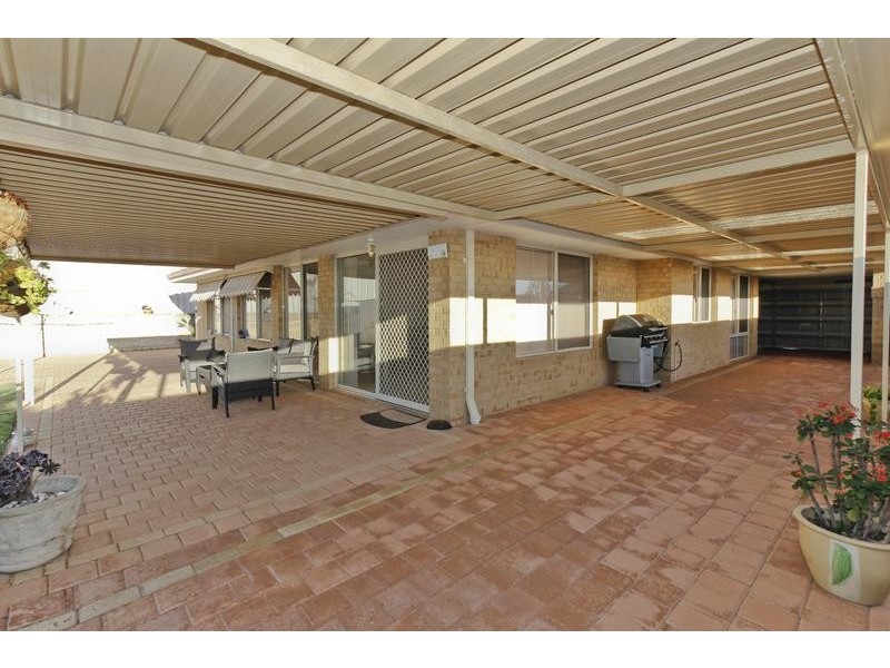 11 Wilcannia Elbow, Currambine WA 6028
