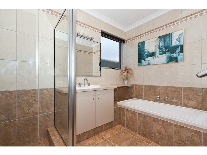 8 Watersun Gardens, Jindalee WA 6036