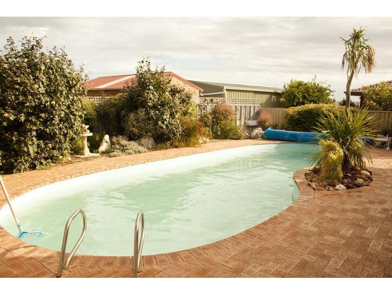 127 Cassilda Way, Two Rocks WA 6037