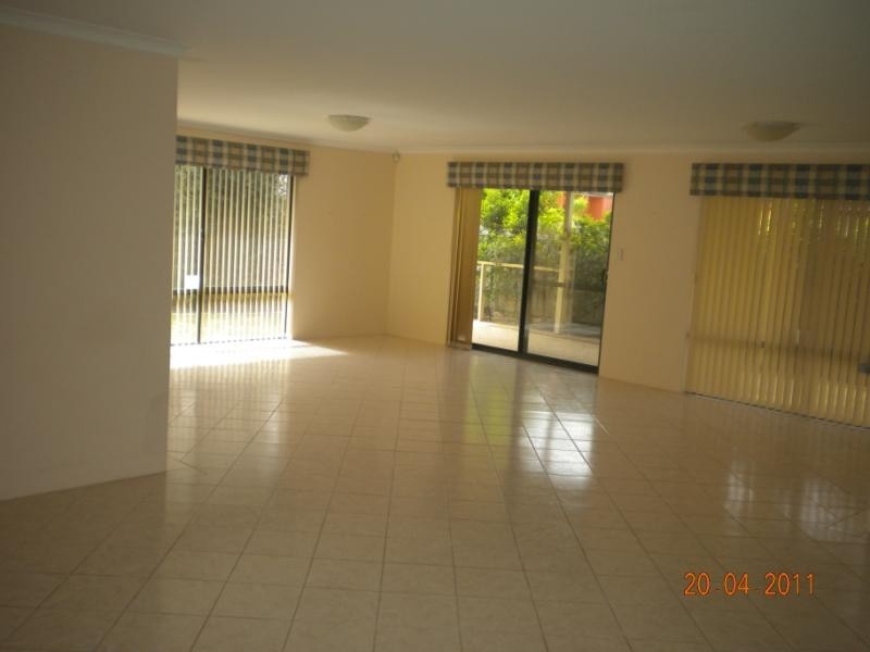 12 Crofton Cove, Mindarie WA 6030