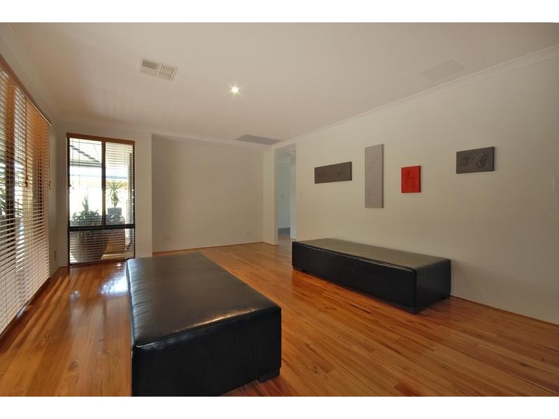 12 Lakewood Terrace, Clarkson WA 6030