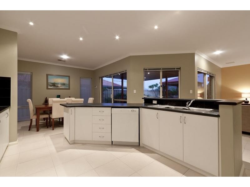 15 Barmouth Loop, Butler WA 6036