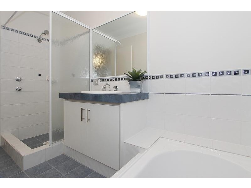 25 Grand Paradiso Parade, Merriwa WA 6030