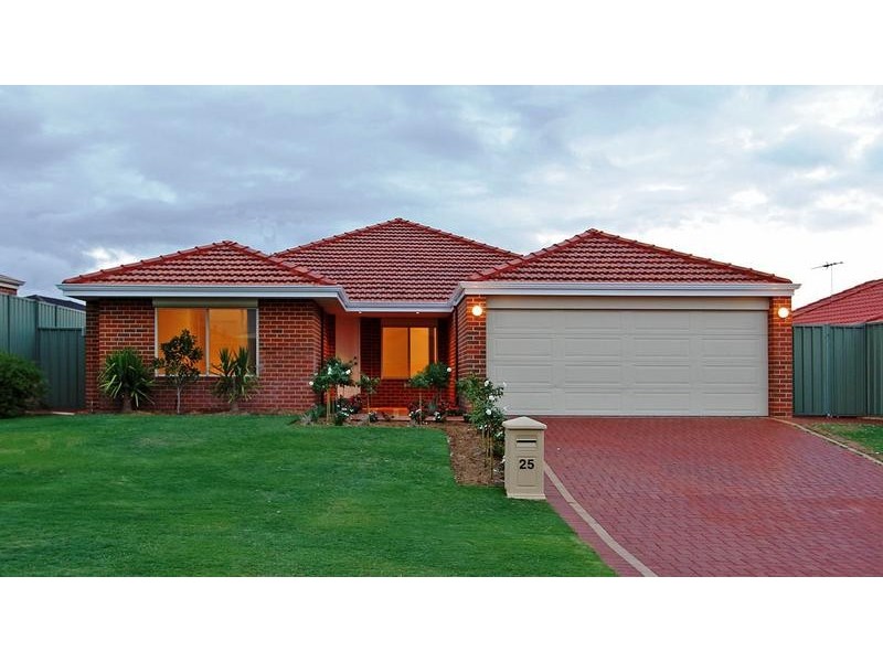 25 Grand Paradiso Parade, Merriwa WA 6030