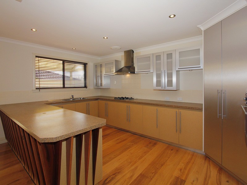 75 Clydebank Crescent, Kinross WA 6028