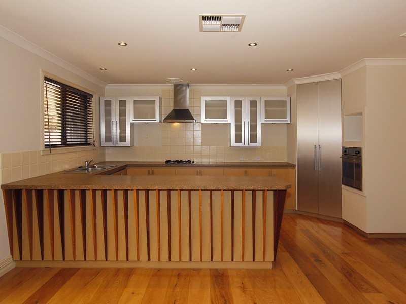 75 Clydebank Crescent, Kinross WA 6028