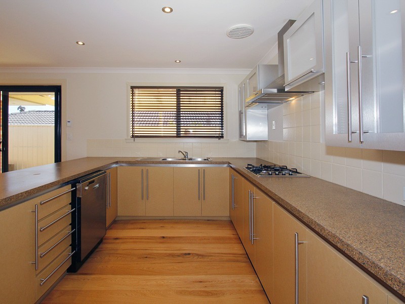 75 Clydebank Crescent, Kinross WA 6028