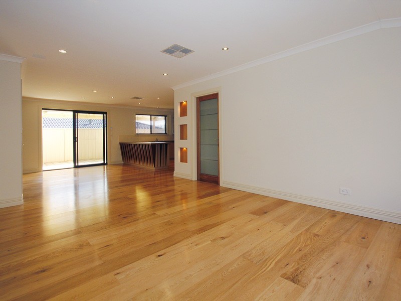 75 Clydebank Crescent, Kinross WA 6028