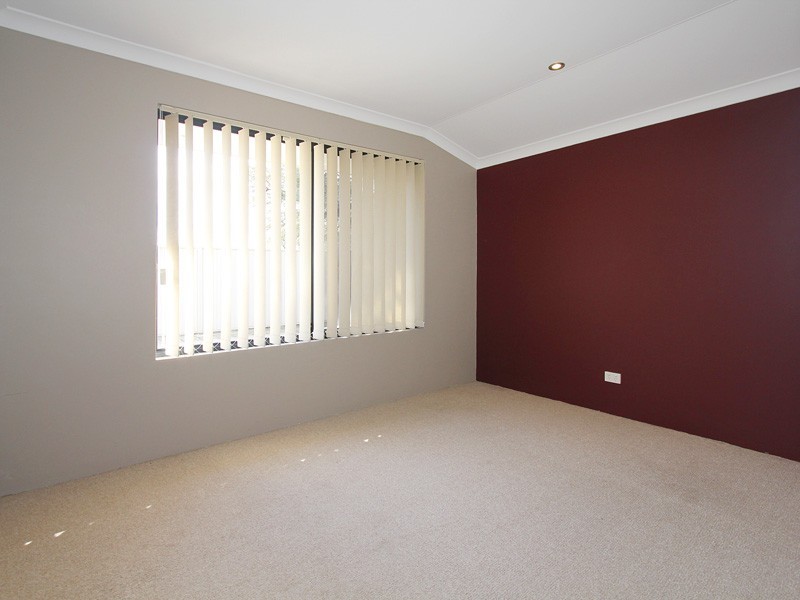 75 Clydebank Crescent, Kinross WA 6028