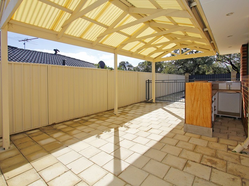 75 Clydebank Crescent, Kinross WA 6028