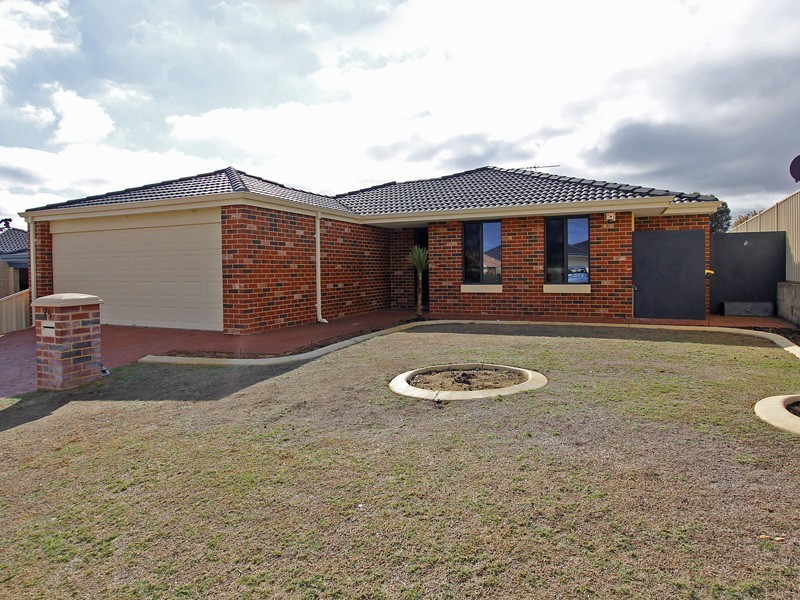 75 Clydebank Crescent, Kinross WA 6028