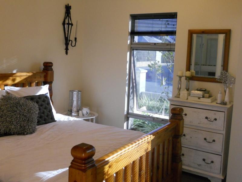 8B Bollach Green, Butler WA 6036