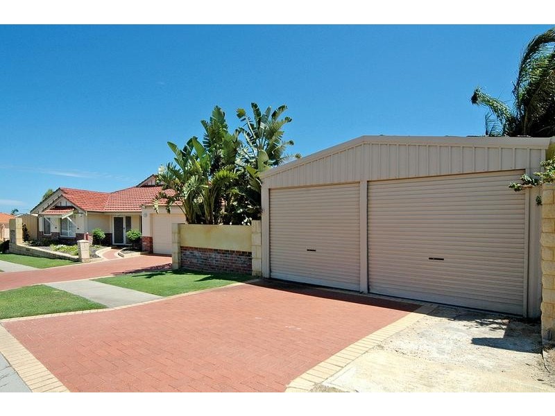 1 Thames Way, Mindarie WA 6030