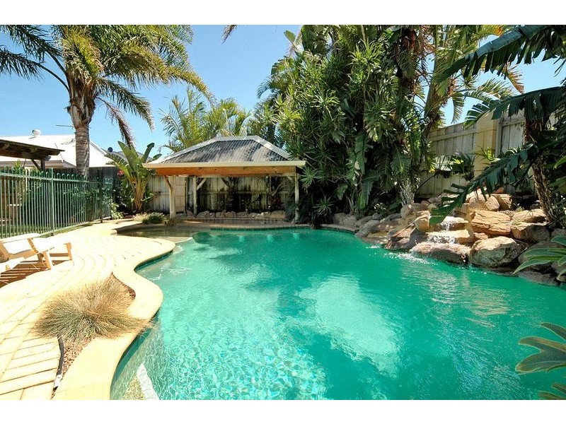 1 Thames Way, Mindarie WA 6030