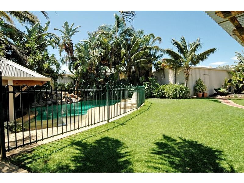 1 Thames Way, Mindarie WA 6030