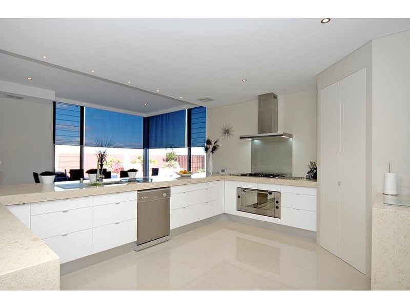 4 Paros Cove, Mindarie WA 6030