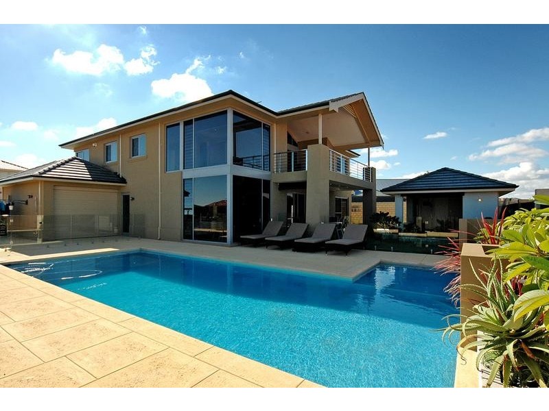 4 Paros Cove, Mindarie WA 6030