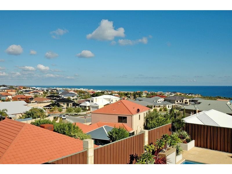 4 Paros Cove, Mindarie WA 6030