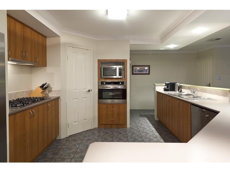 39 Woodstock Way, Butler WA 6036
