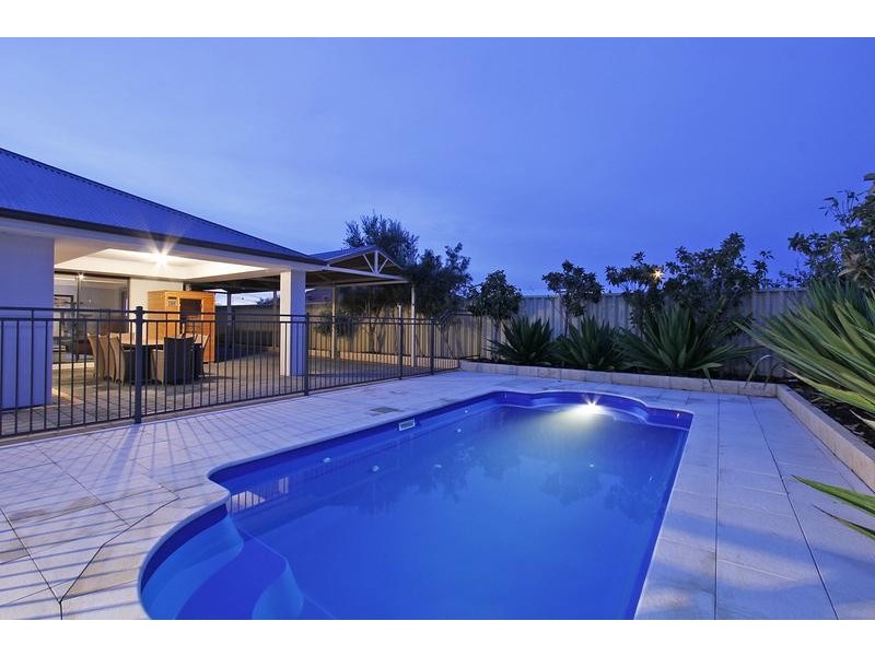 39 Woodstock Way, Butler WA 6036