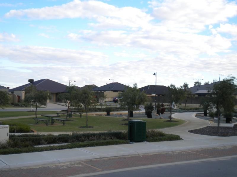 38 Finglass Meander, Butler WA 6036