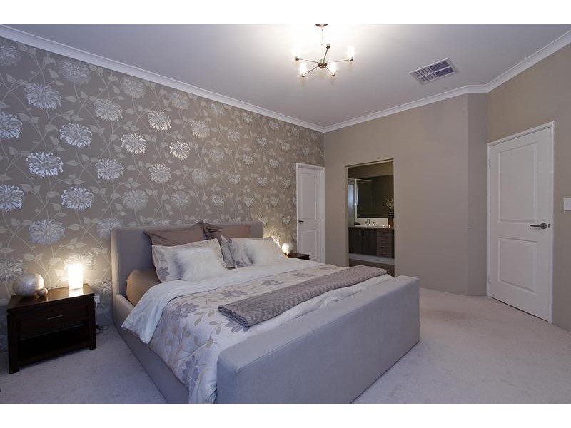 24 Saintfield Corner, Ridgewood WA 6030