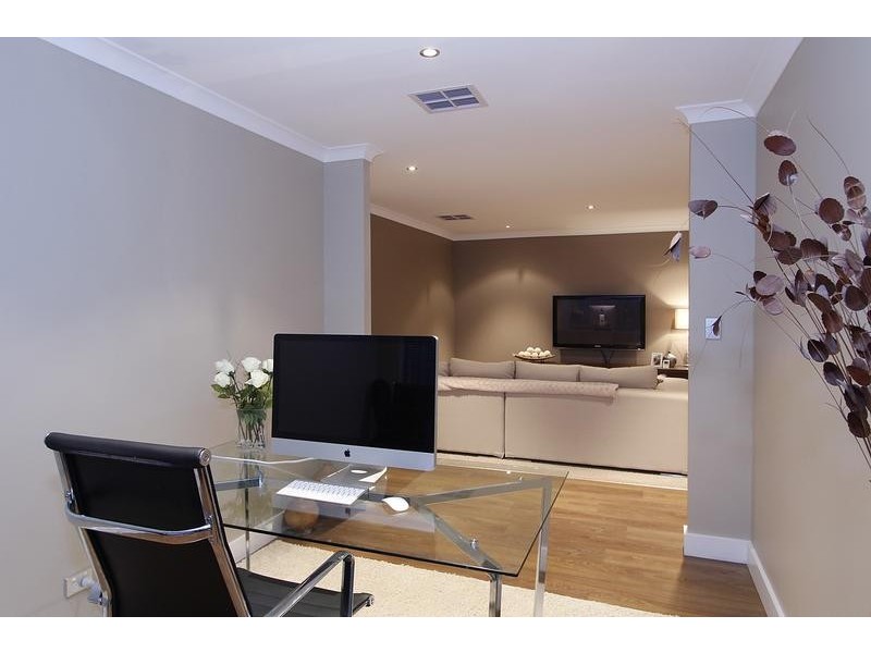 24 Saintfield Corner, Ridgewood WA 6030