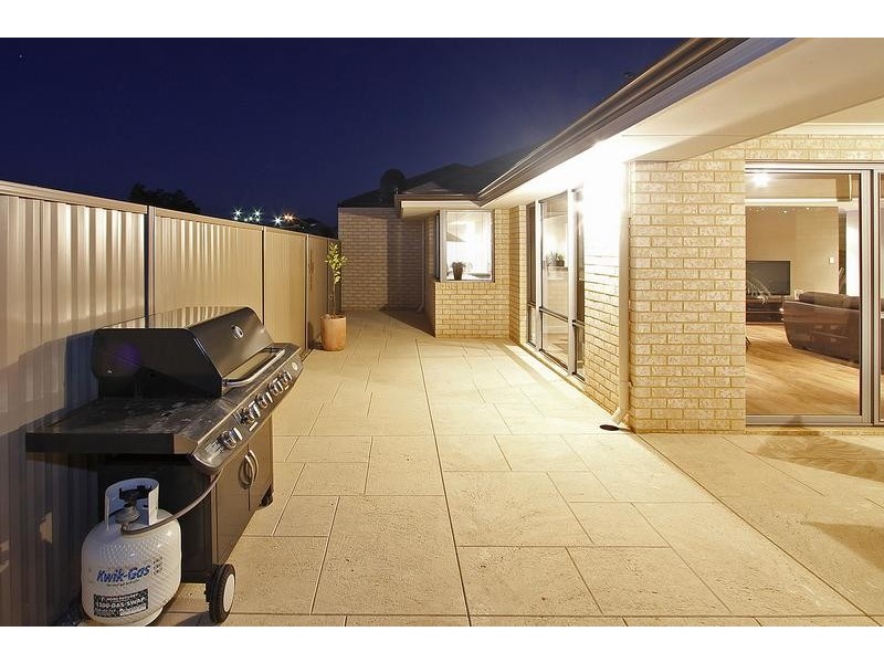 24 Saintfield Corner, Ridgewood WA 6030