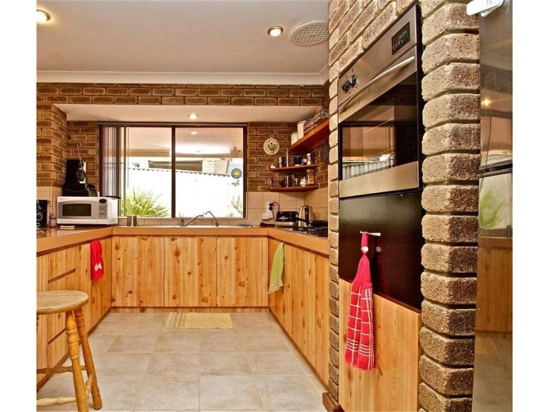 7 Lymburner Drive, Hillarys WA 6025