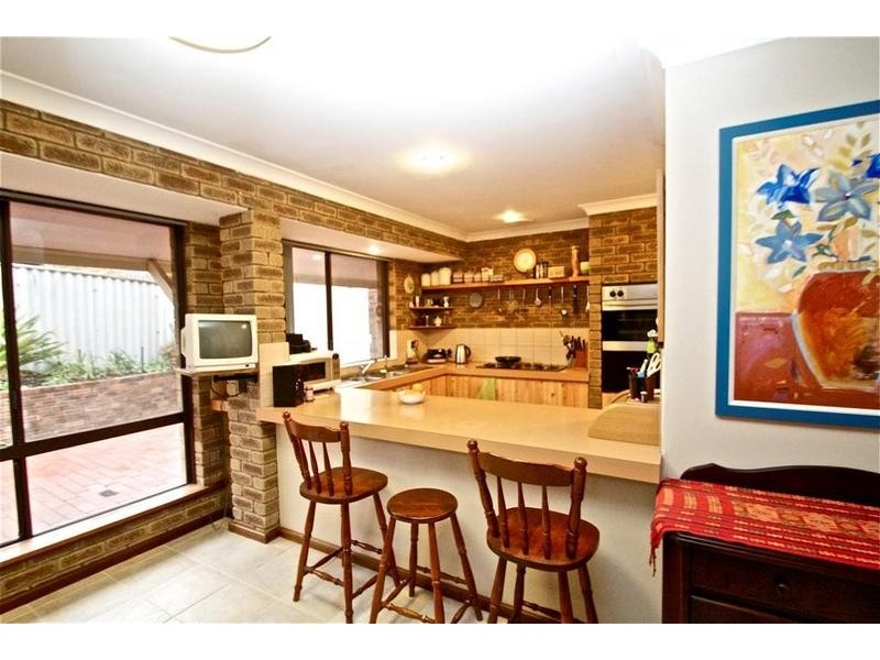 7 Lymburner Drive, Hillarys WA 6025