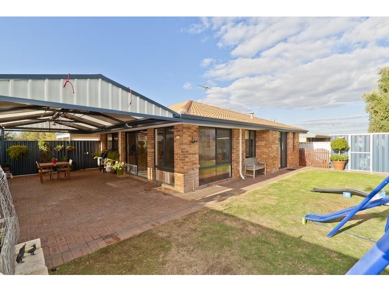 14 Sellar Elbow, Quinns Rocks WA 6030