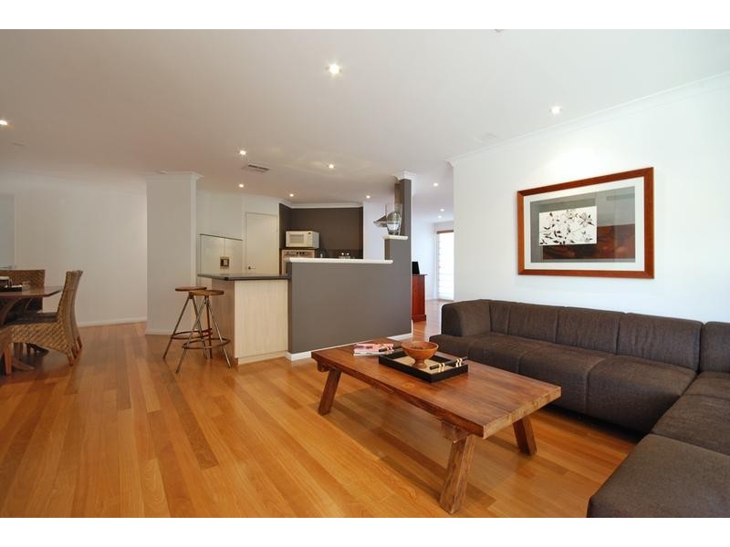 39 Limetree Circuit, Mindarie WA 6030