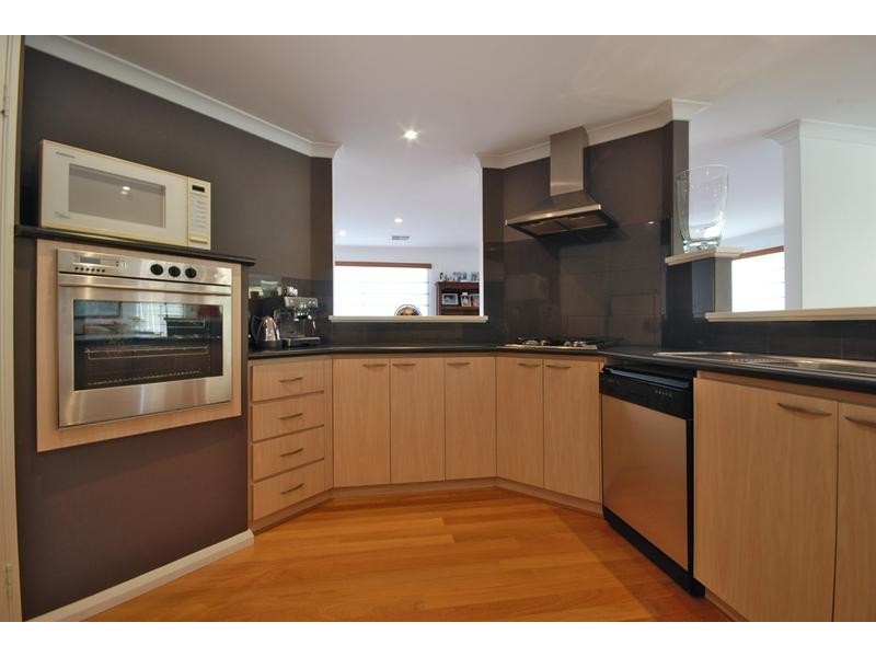 39 Limetree Circuit, Mindarie WA 6030