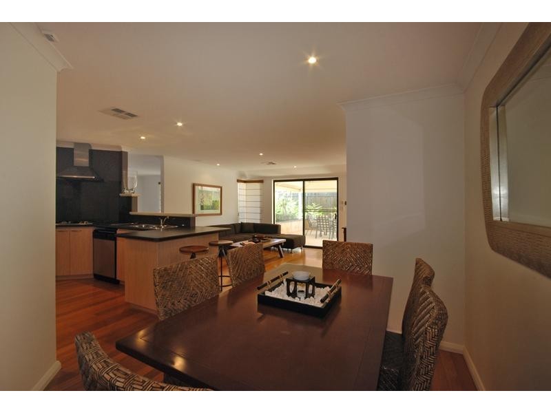 39 Limetree Circuit, Mindarie WA 6030