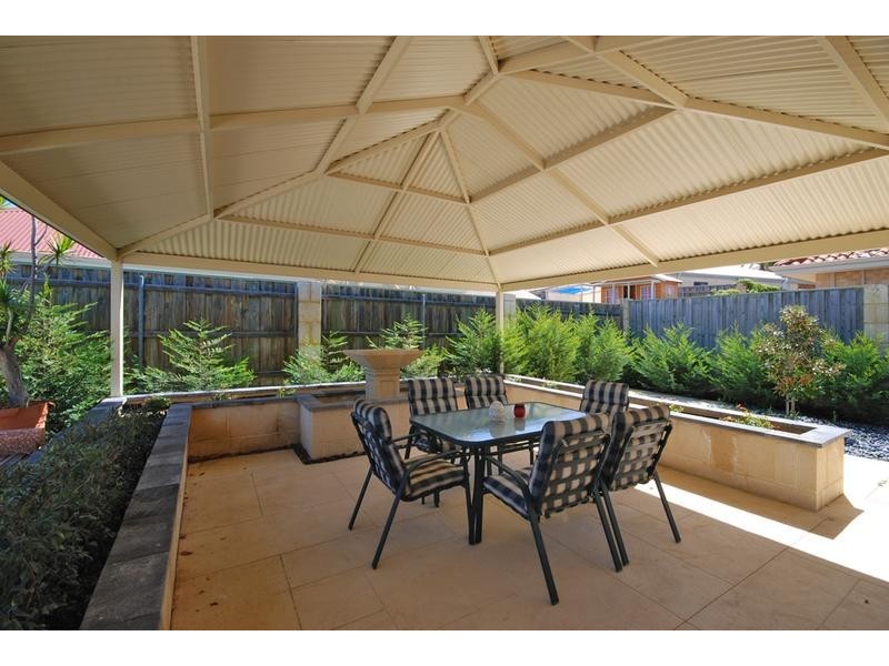 39 Limetree Circuit, Mindarie WA 6030