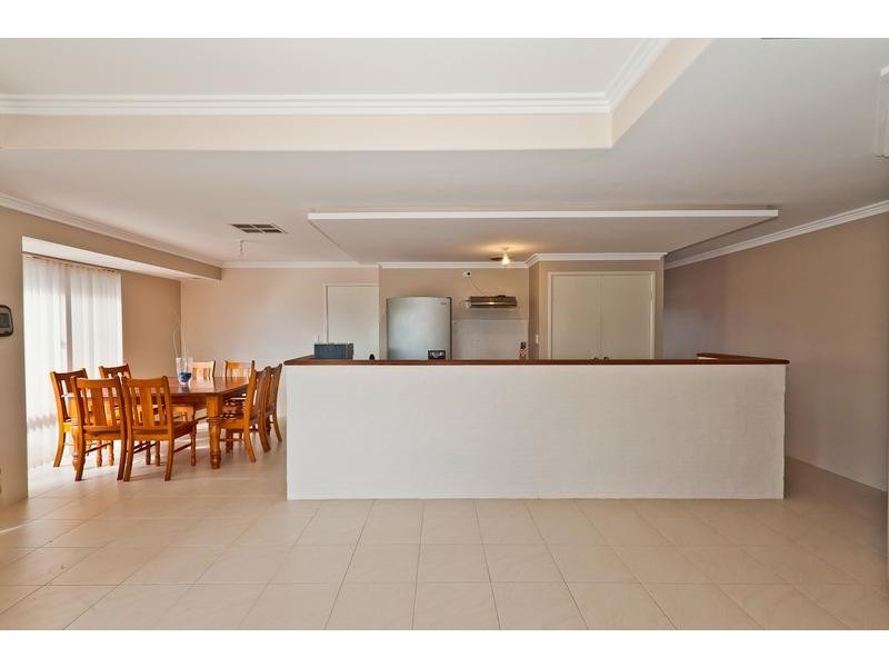 12 Noosa Walk, Merriwa WA 6030