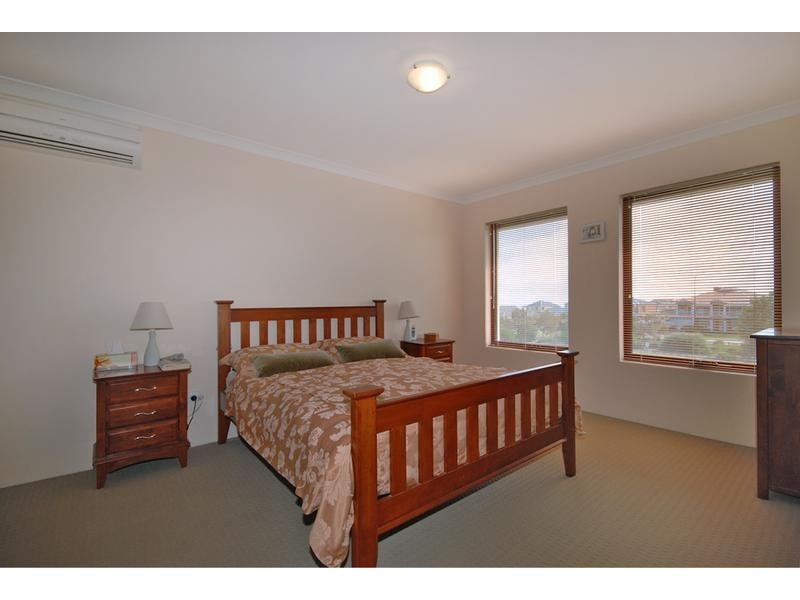 1 Lighthouse Parade, Mindarie WA 6030