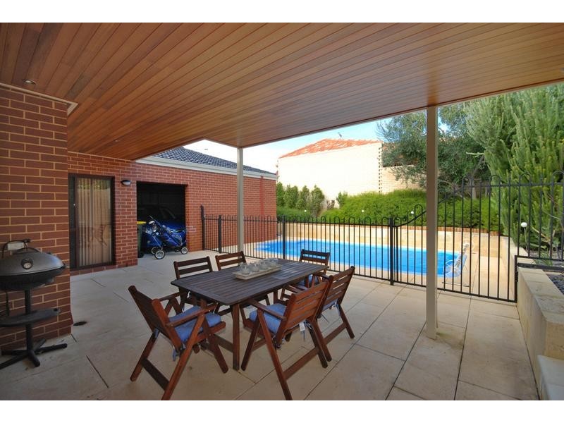 1 Lighthouse Parade, Mindarie WA 6030